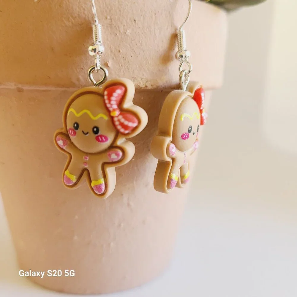 Christmas Gingerbread Girl Dangle Drop Earrings NEW Women's Holiday Gift Festive